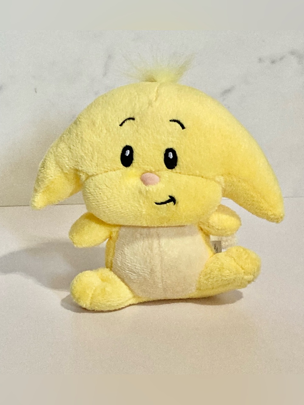 Neopets yellow Kacheek 2008 plush